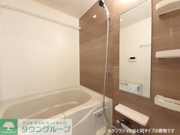 ヒカルサ熊谷石原サウスの物件内観写真